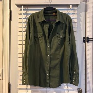 Wrangler Olive Green Long-Sleeve Button-Down Shirt Women’s XL Faux MOP Buttons